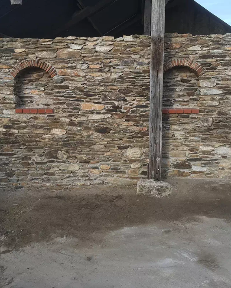 Réalisation d'une rénovation du patrimoine par Art Maçonnerie, maçon à Saint-Michel-Chef-Chef